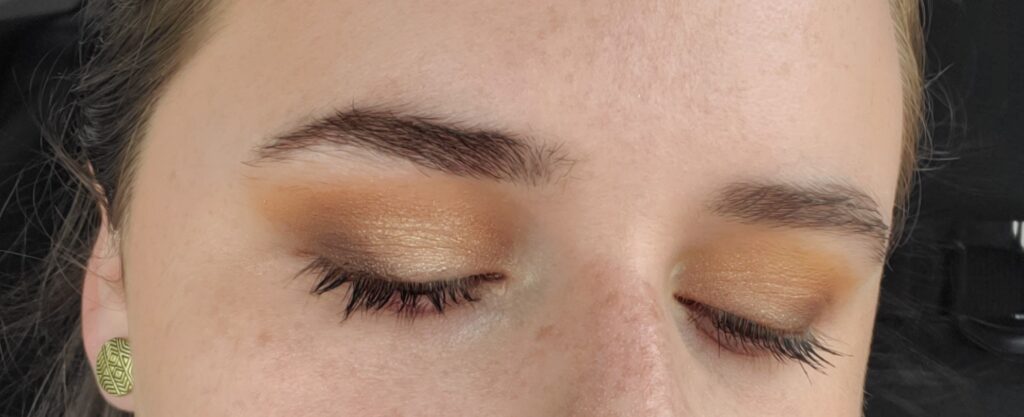 Neutral pressed pigment eyeshadow, makeup looks, everyday eyeshadow looks